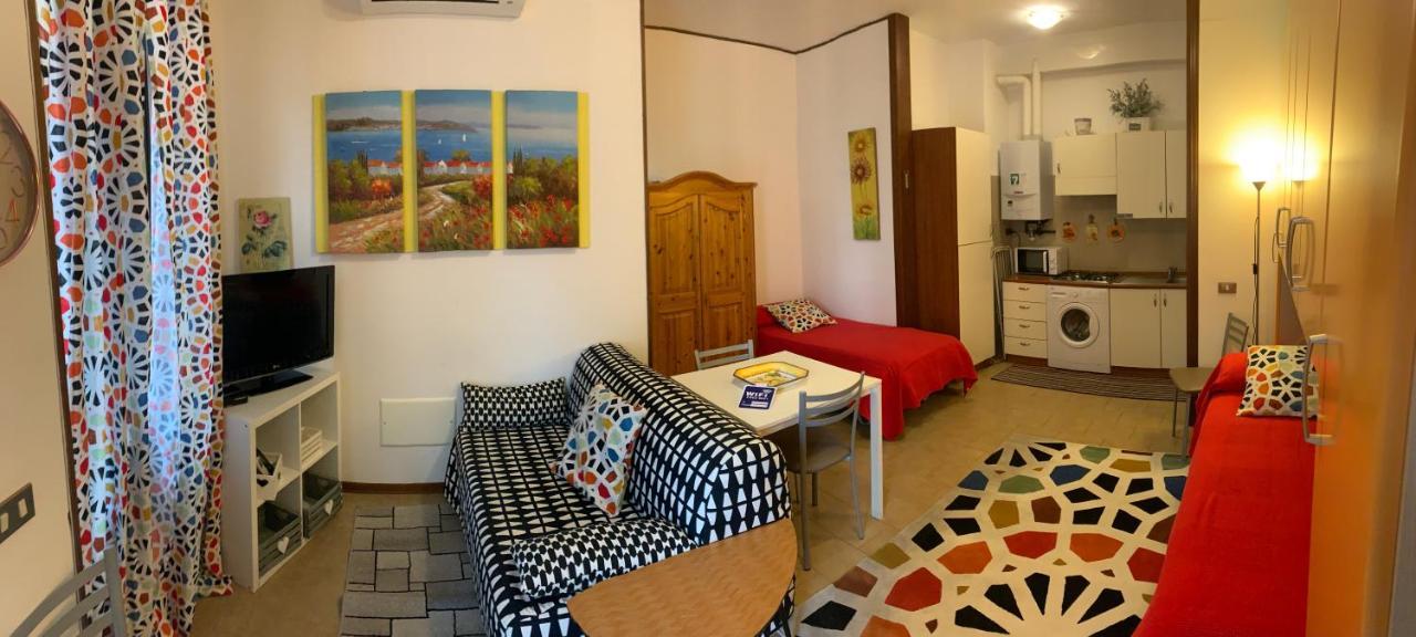 Appartamento Affitti Brevi Verona Colors/G.B. Rossi Friendly Buitenkant foto