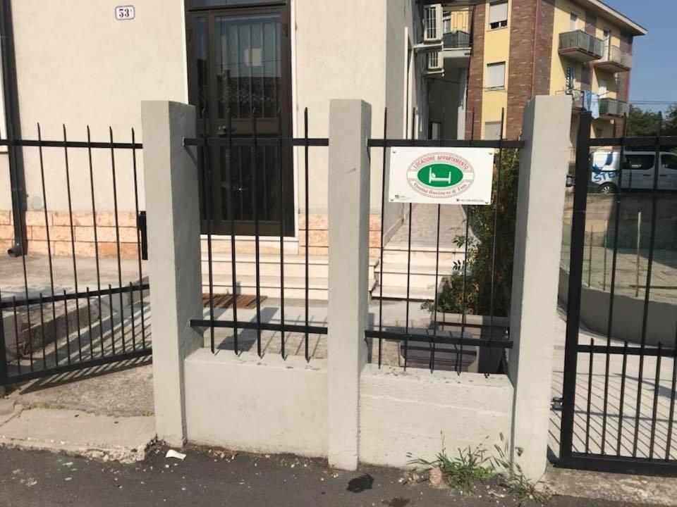 Appartamento Affitti Brevi Verona Colors/G.B. Rossi Friendly Buitenkant foto